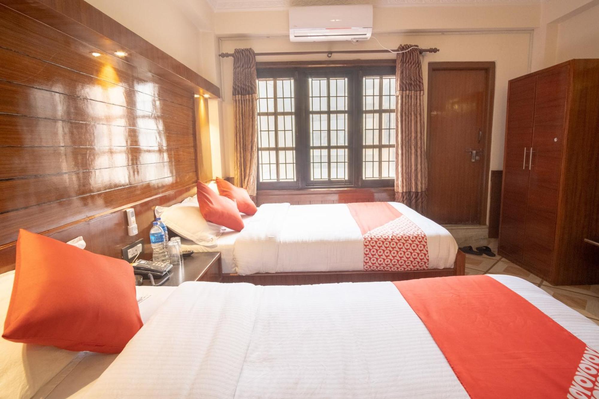Oyo 304 Hotel Manama Balaju Екстериор снимка